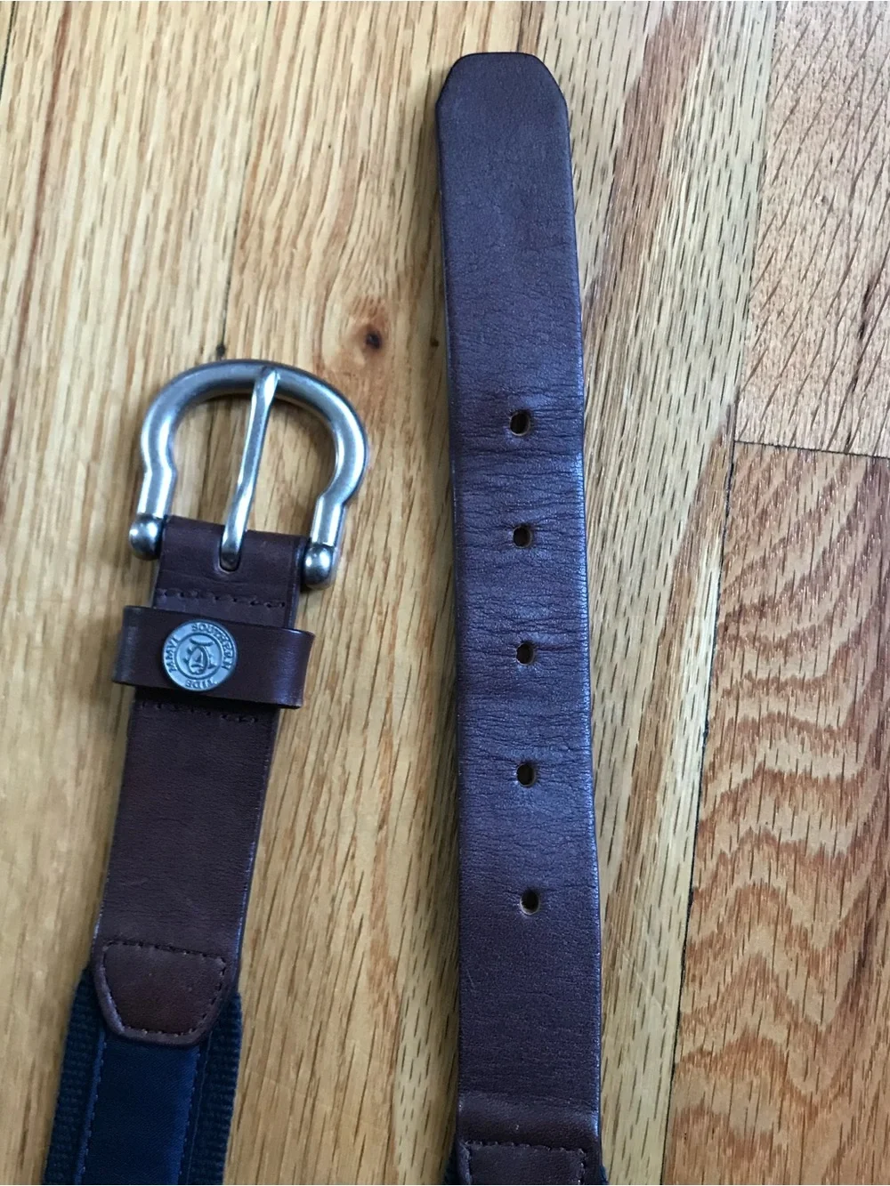 Southern Tide Navy Skipjack Blue Fish & Brown Leather Accents 38